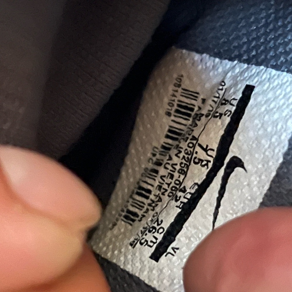 These are in good conditions and only worn a couple times